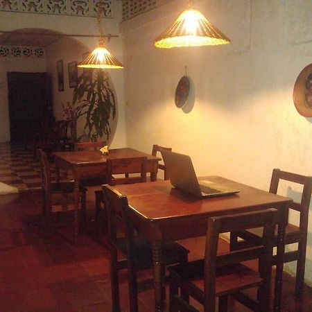 Casa Nica Leon Hostel Εξωτερικό φωτογραφία