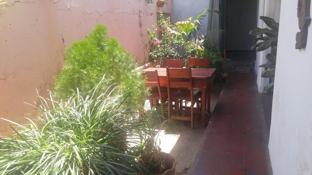 Casa Nica Leon Hostel Εξωτερικό φωτογραφία